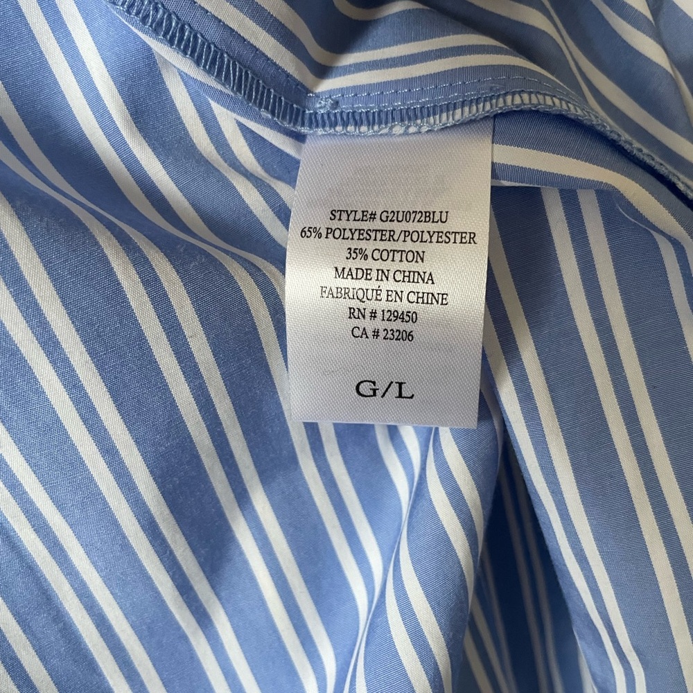 Striped blue shirt 🤍 - Picture 4 of 5